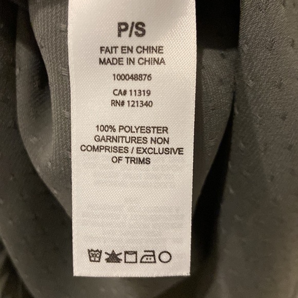 EUC - Dynamite Textured T-Shirt - Size Small - Picture 4 of 4